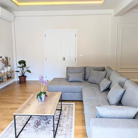 Villa With Garden And Veranda Berat Exterior photo