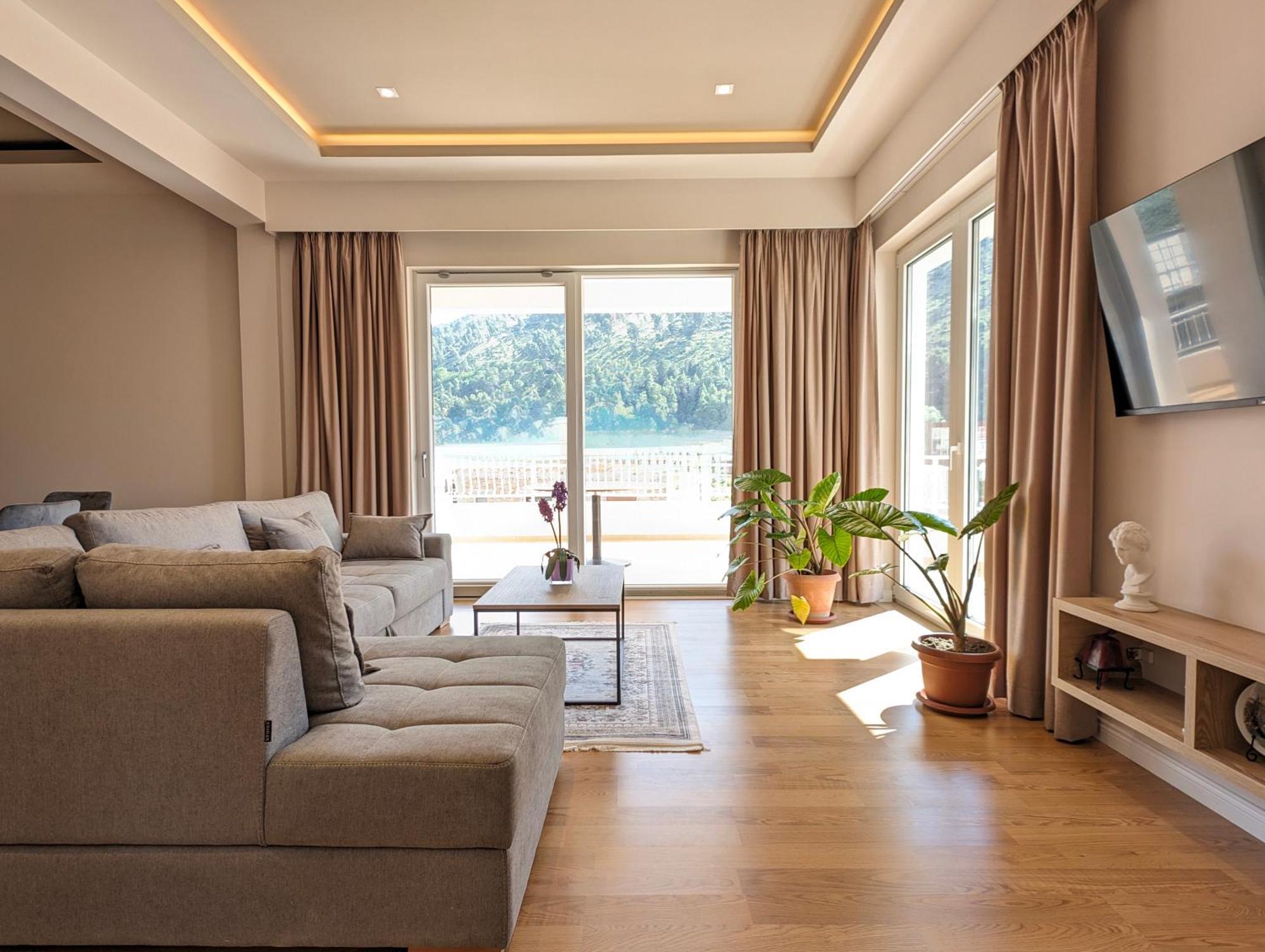 Villa With Garden And Veranda Berat Exterior photo