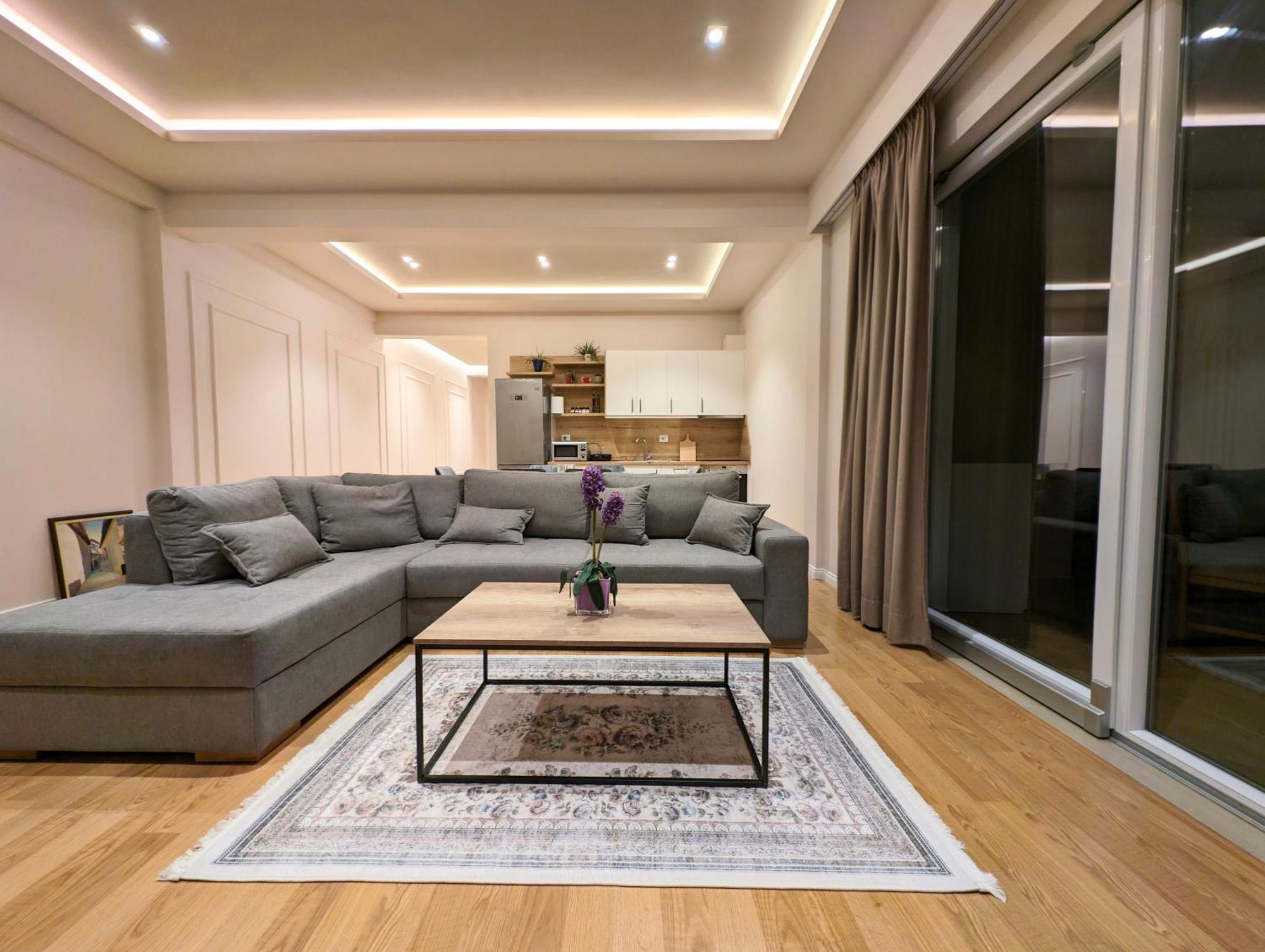 Villa With Garden And Veranda Berat Exterior photo